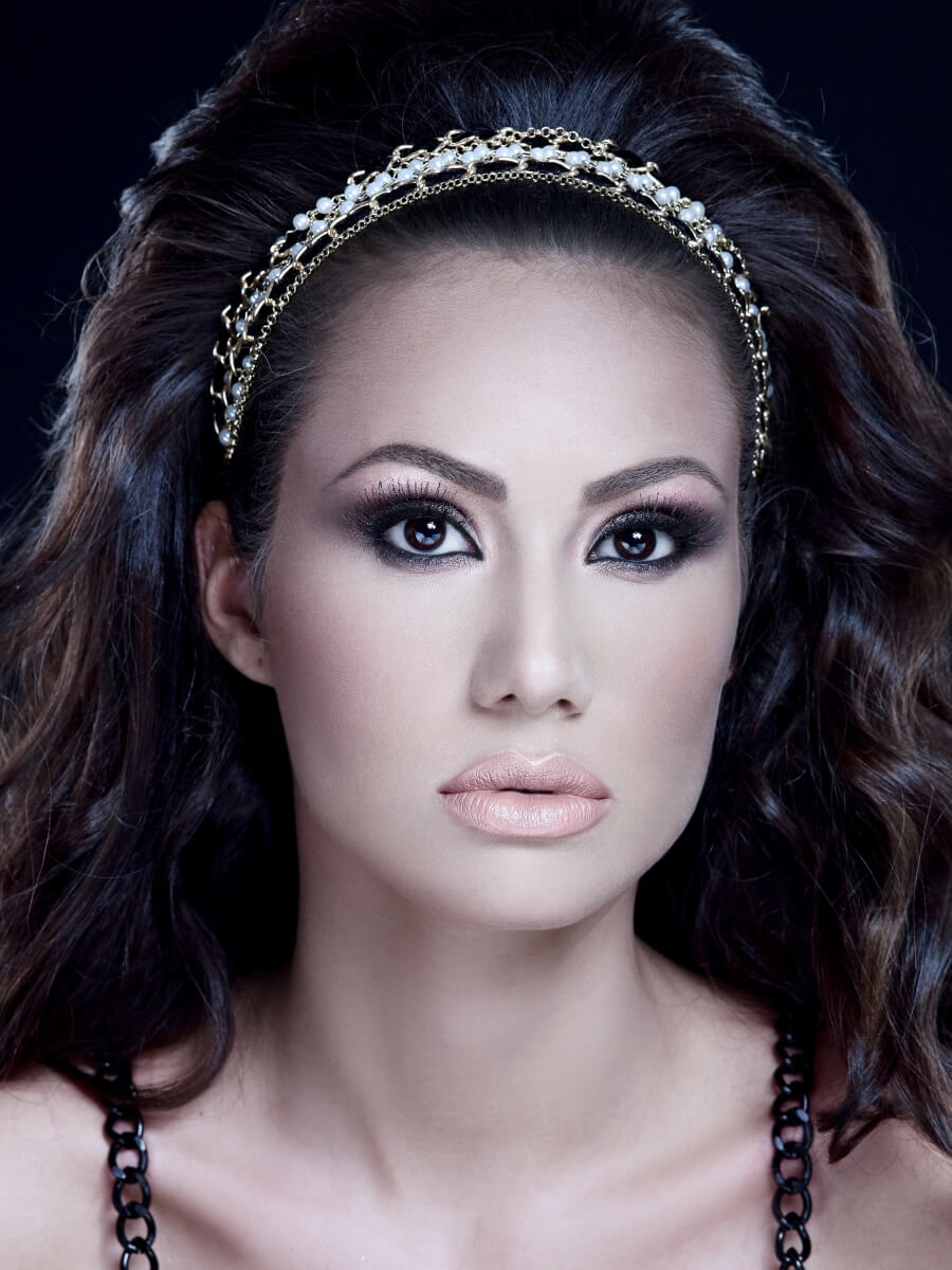 cursuri makeup 74A46D25-3F61-4763-8428-415FEE6FD99E