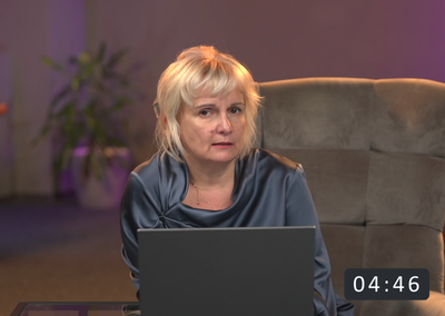 Notează zilnic vremea interioară pentru a identifica tiparele de autosabotare